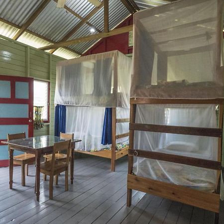 Lower Dover Jungle Lodge & Maya Ruins Unitedville الغرفة الصورة